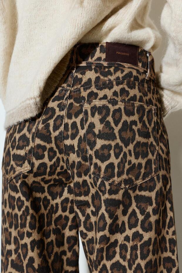 Leopar desenli bağcıklı pantolon - 2