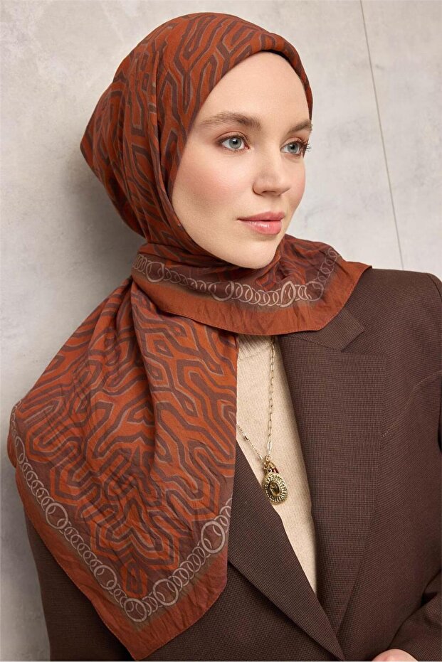 وشاح فيسكوز فيلورا للفصول الأربعة بنمط سلسلة القرفة 90x90