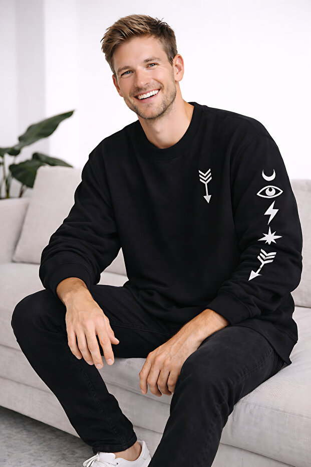 3 Thread Images Printed Unisex Circular Neck Sweatshirt