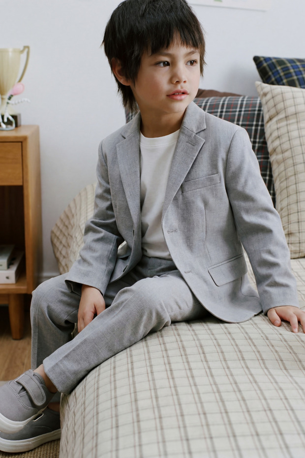 Boy's Gray Jacket and Pants Set (T-Shirt Included)