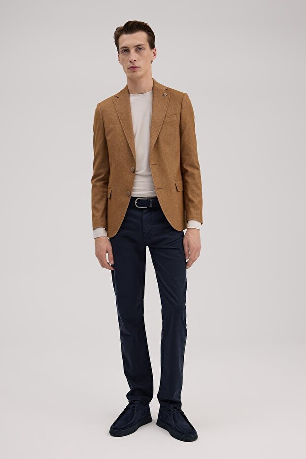 Taba Slim Fit Pointed Collar Jacket