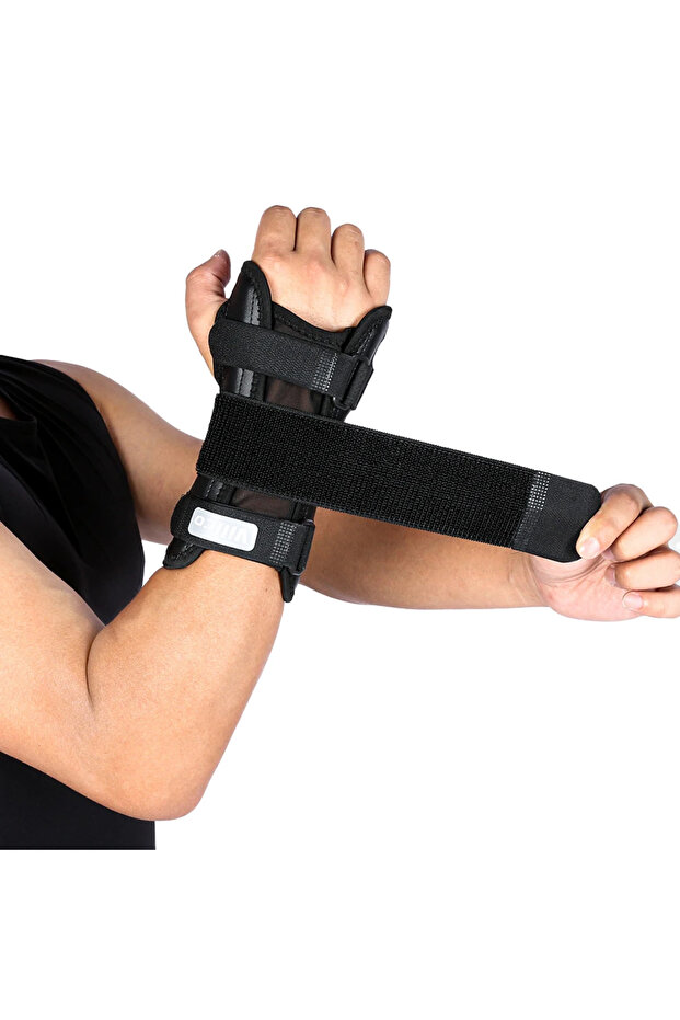 Black-1PCS 1Piece Carpal Tunnel Wrist Brace Support with 3 Straps and Metal Splint Stabilizer - Help