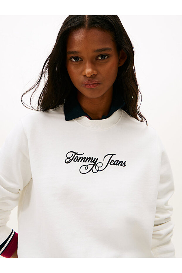 TJW Regular Logo Sweatshirt - 2