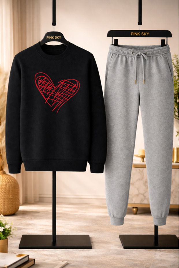 طقم سويت شيرت وبنطلون رياضي من Heart مطبوع