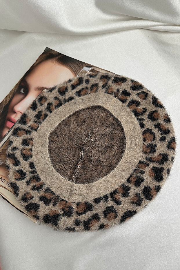 قبعة رسام بنمط الفهد ذات الملمس الناعم - 3