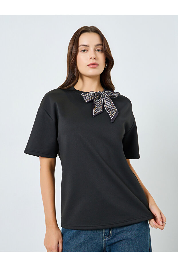 Women Black Oversized T-Shirt with Neck Scarf