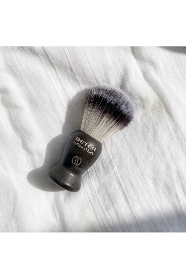 وقت القهوة مع فرشاة الحلاقة - 5