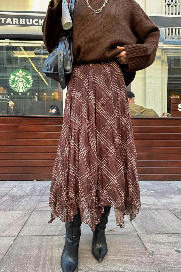 تنورة غير متماثلة منقوشة - 2