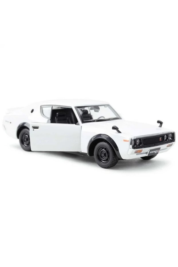 Maisto 1/24 1973 nissan skyline 2000gt-r kpgc110