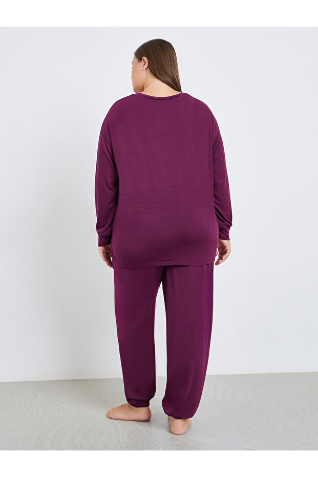 طقم بيجاما وبلوزة بأكمام منسدلة سادة بمقاسات كبيرة - 6