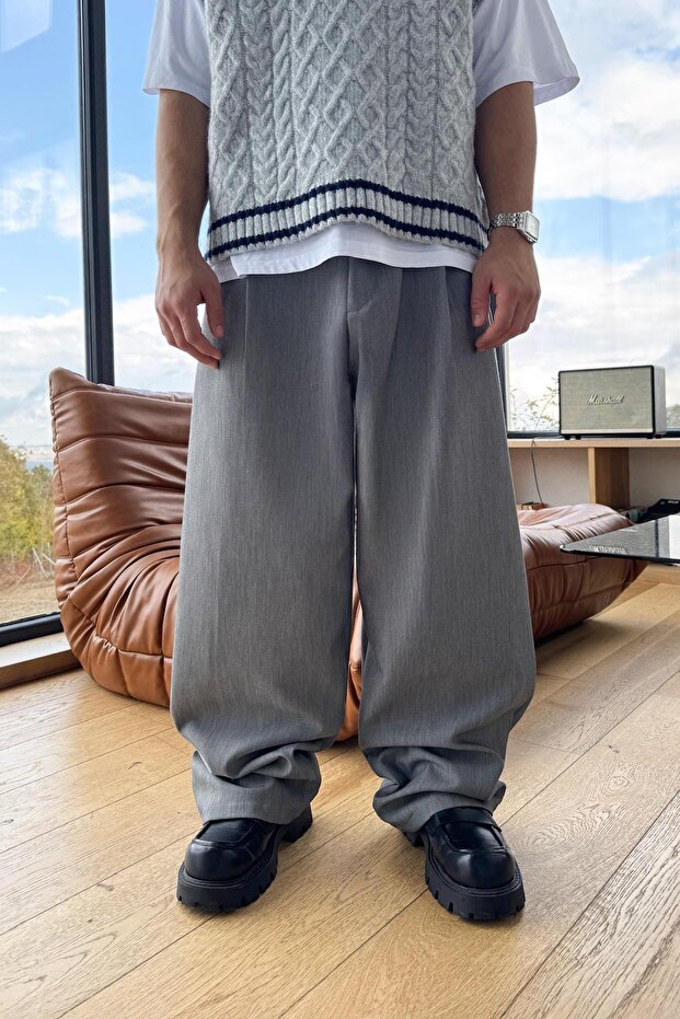 Single Pleated Fabric Trousers Gray