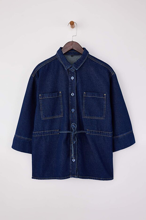 Koyu Mavi Belden Bağlamalı Tencel Karışımlı Denim Gömlek TWOSS26GO00006 - 5