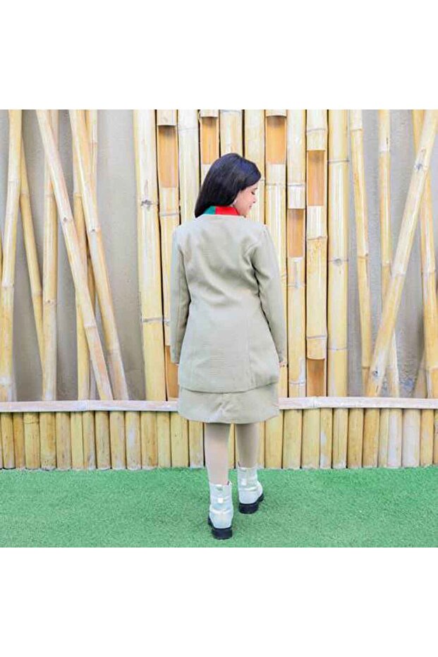 Olive green button-up jacket - 3