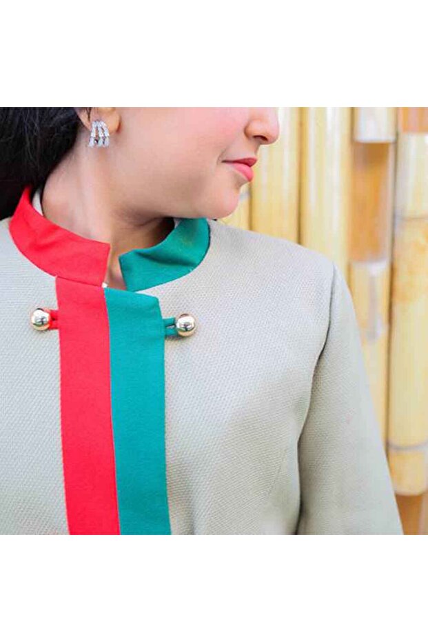 Olive green button-up jacket - 2