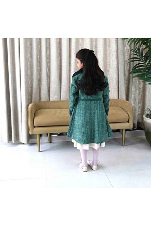 جاكيت أخضر بالفرو - 2