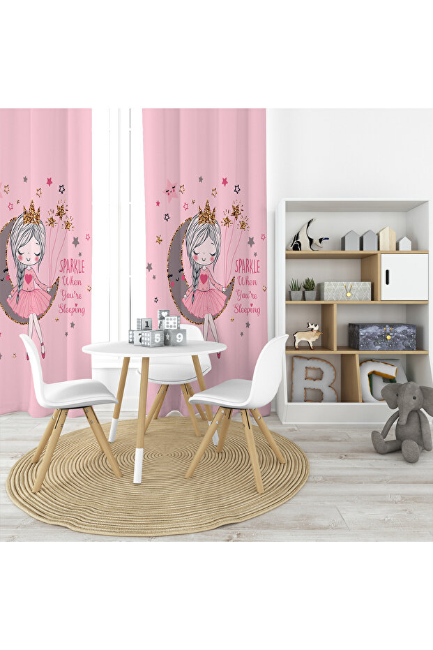 Ayda Kız Pembe Fon Perde - 2