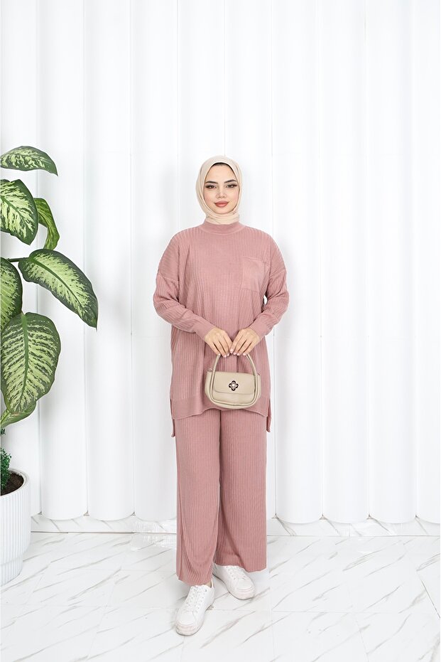 Knitwear Set with Knitted Pants