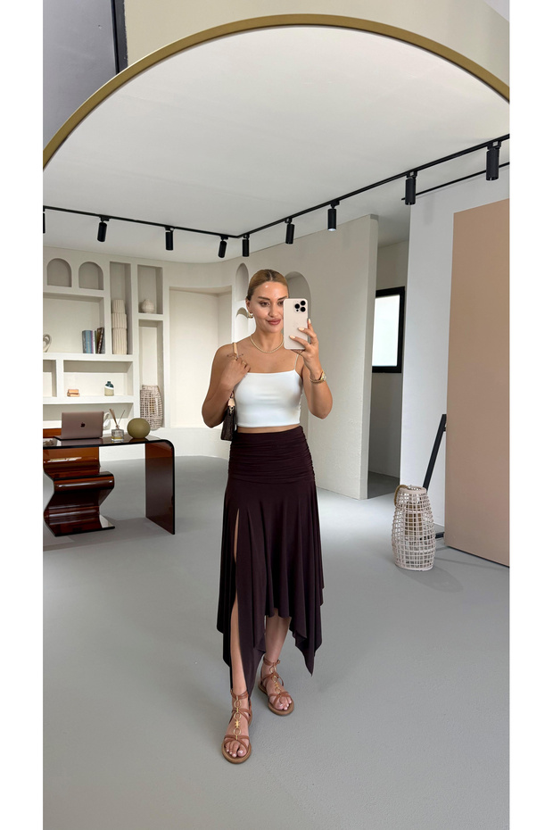 Single Slit Detail Brown Gode Skirt