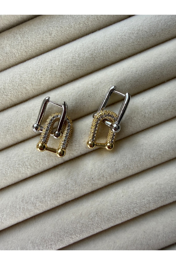 "Women's Gold Detailed Chain Buckle Modern Design Earrings"