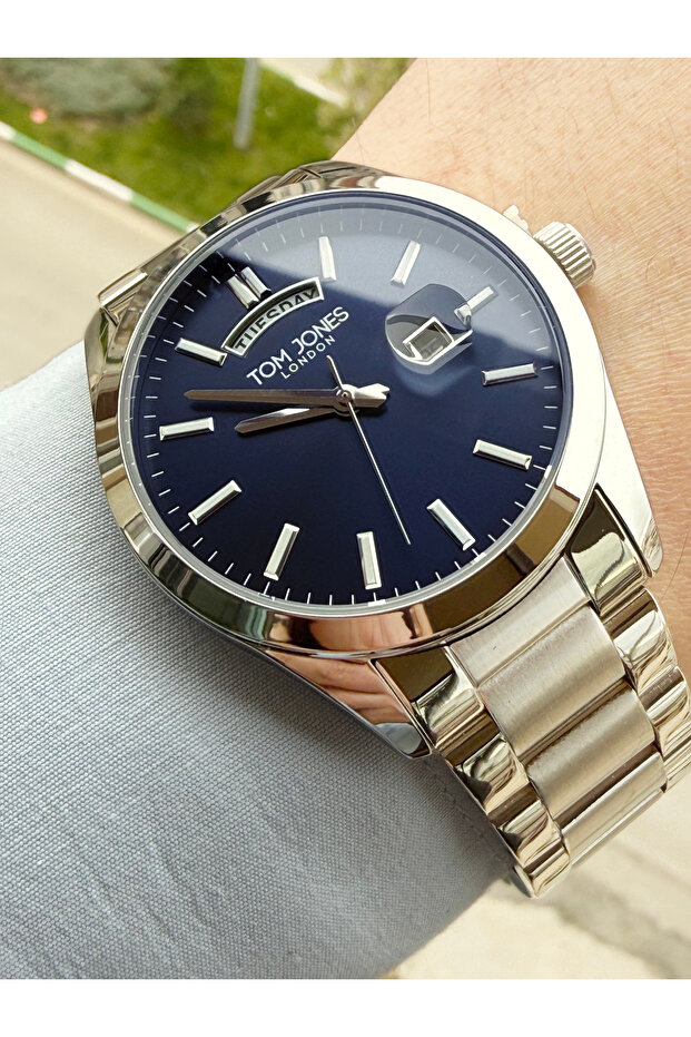 Men's Calendar Wristwatch