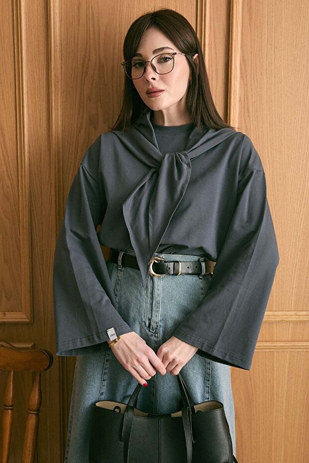 Antrasit Fularlı Body - 2