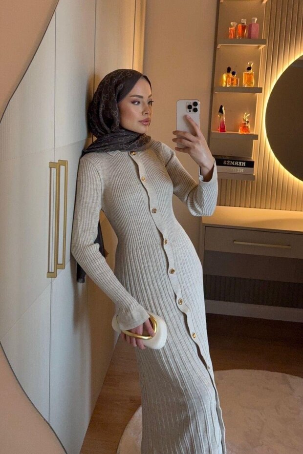 10 Düğmeli Triko Elbise - 4