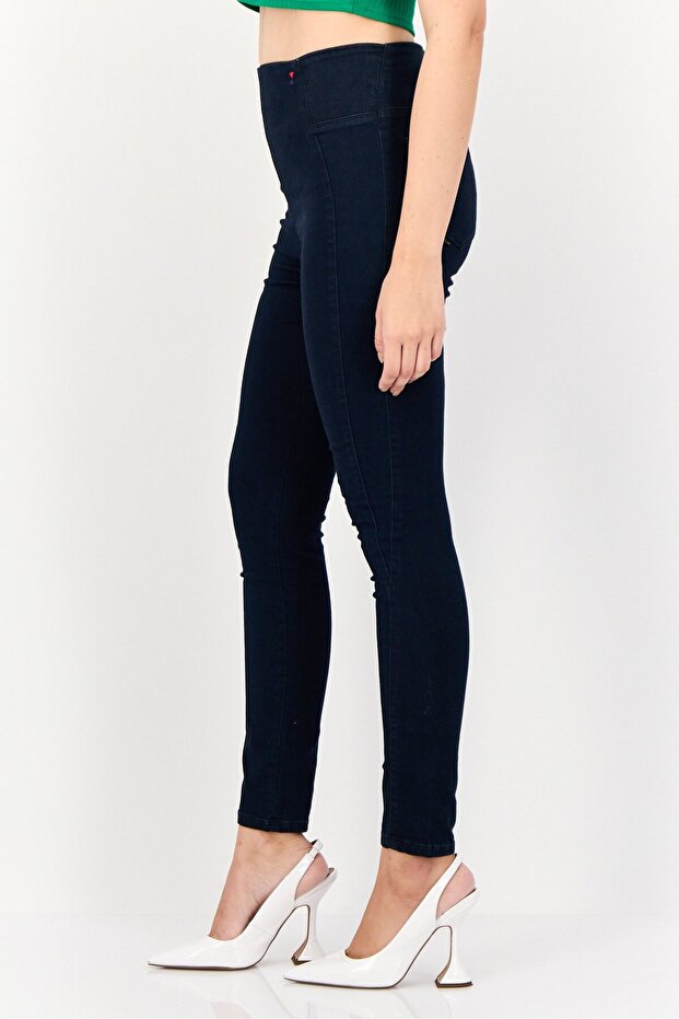 بنطلون جينز نسائي سادة بقصة عادية، لون كحلي - 2