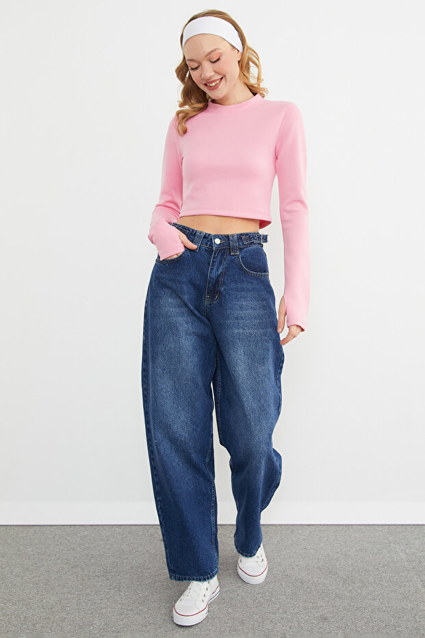 بلوزة قصيرة بياقة دائرية وأكمام طويلة - 4