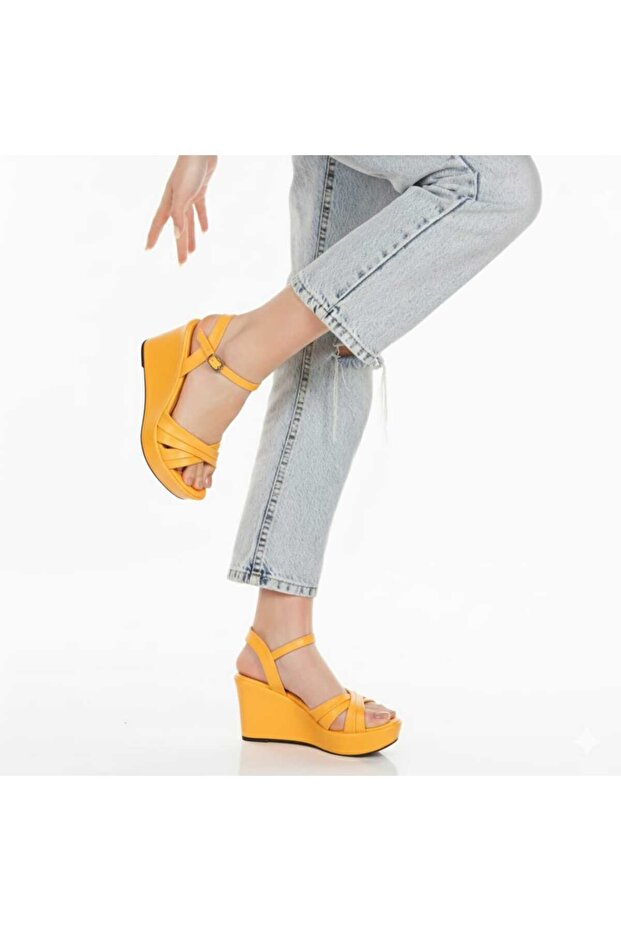 Cross Strapped Women's Sandals