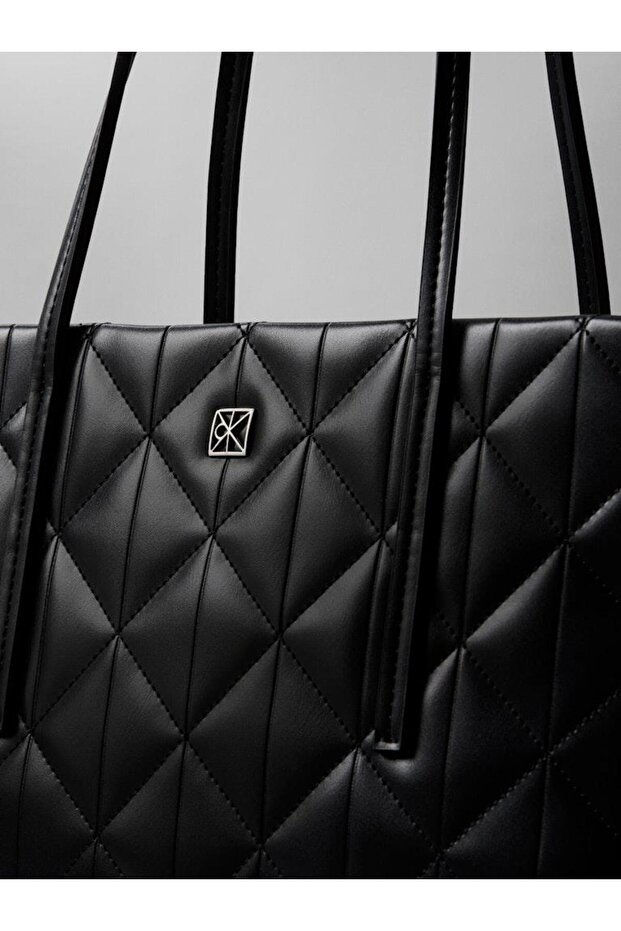 QUILTED SMALL TOTE - 4