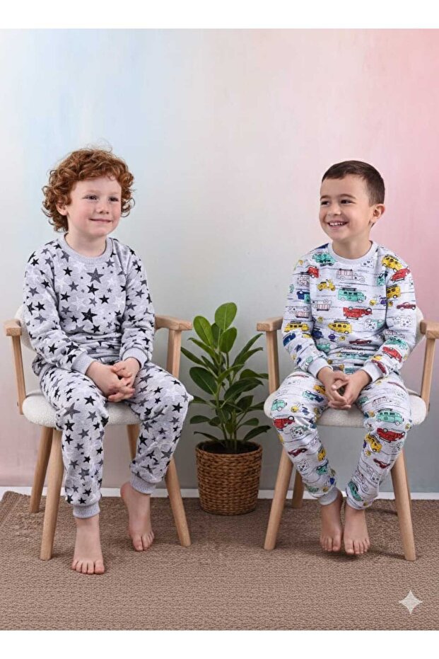 Set of 2 Children's Pajama Sets with Cars and Star Patterns