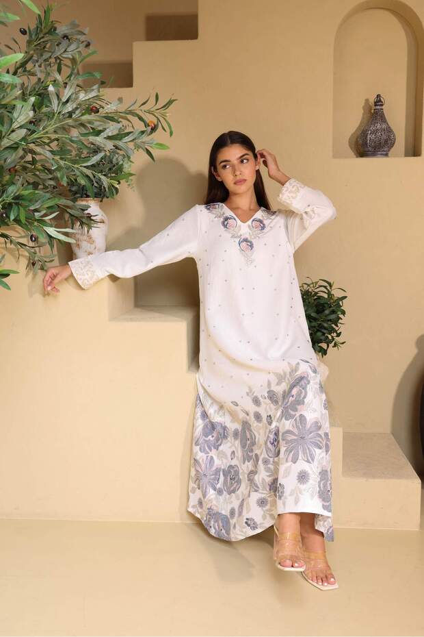 Floral Crystal Pieces Classic Jalabiya