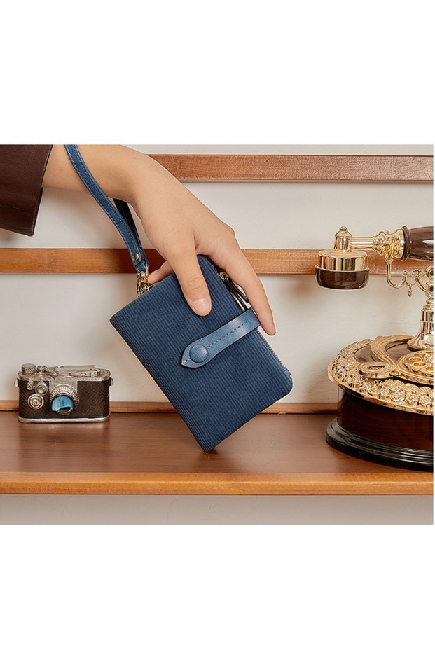 New Design Vintage Style Soft Quality Women's Handbag with Wristlet