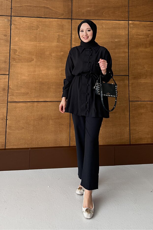 بدلة داني ذات الأزرار باللون الأسود - 4