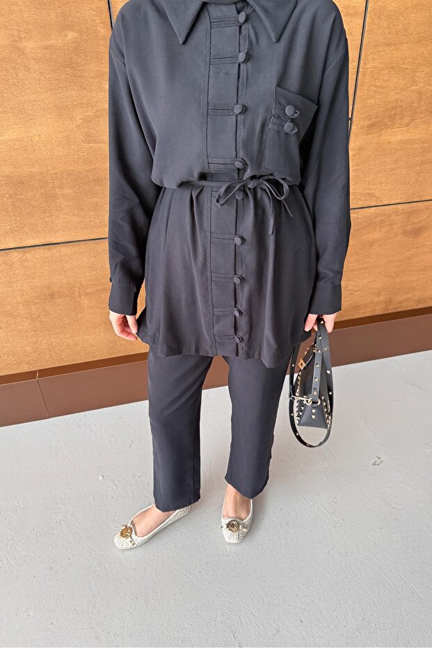 بدلة داني ذات الأزرار باللون الأسود - 3