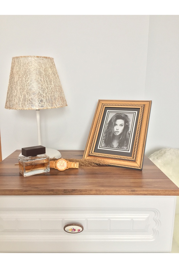 إطار صور بلاستيكي ذهبي اللون مقاس 15×21