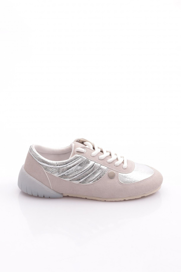 B0012 Women's Sports Shoes