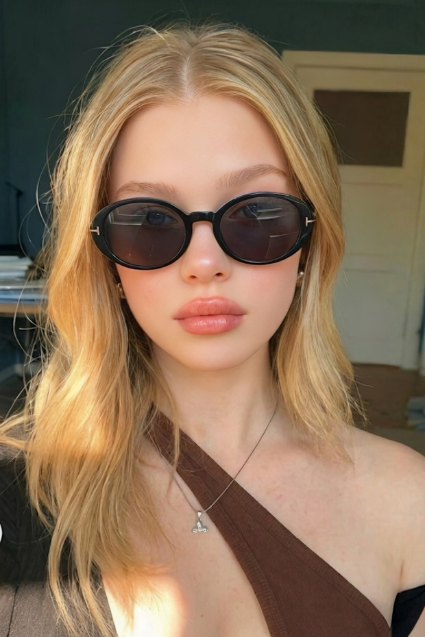 Senna Oval Black Framed Brown Ultra Lightweight Uv400 Filtered Women's Sunglasses