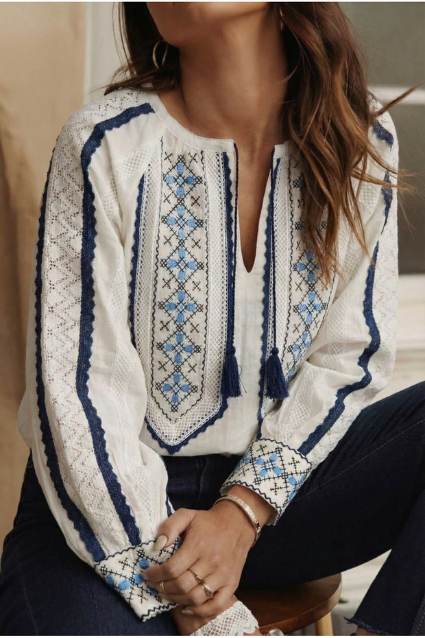 Women's Ethnic Embroidered Bohemian Blouse V-Neck Tassel Lace Openwork Balloon Sleeves White Navy Blue