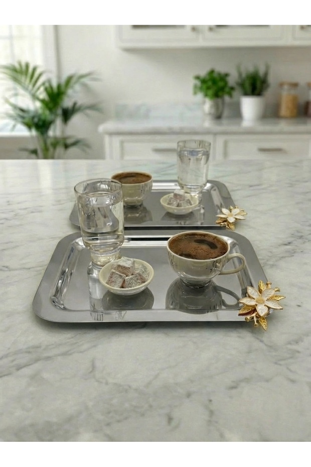 Papatya Detailed Metal Presentation Tray Set of 2 – Gold and Silver Options