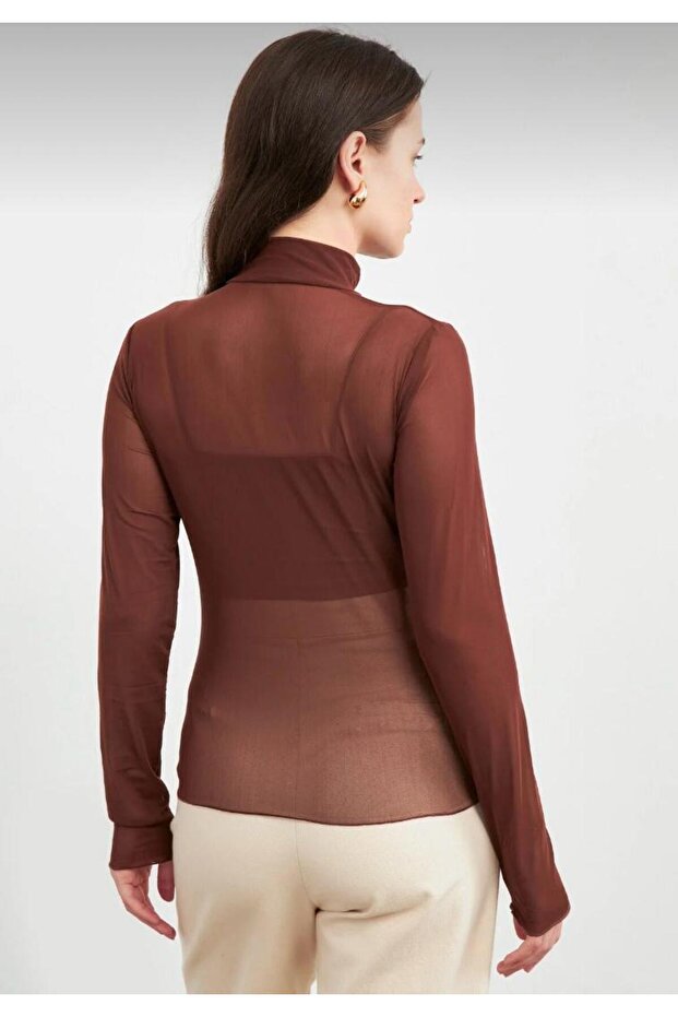 بلوزة شفافة من التول - 3