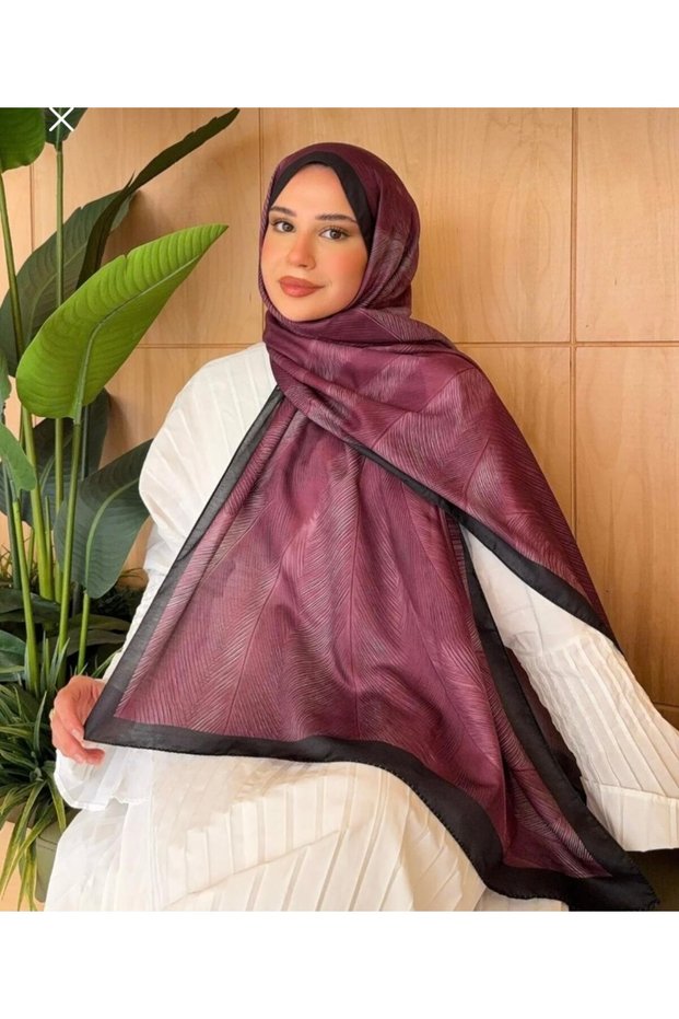 Mineleşarp Edges Are Black Striped and the Middle Is Plum Colored Cotton Soft Shawl