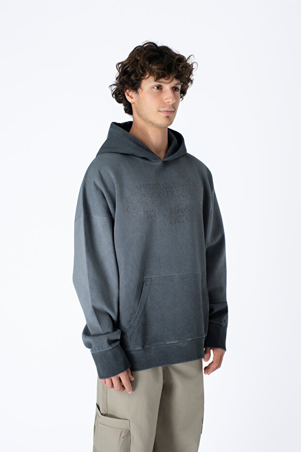 هودي رمادي بتصميم امامي - 2