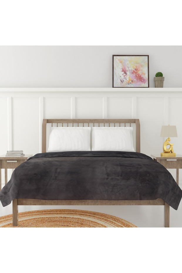 Luxury Flannel Blanket - 150x200 cms