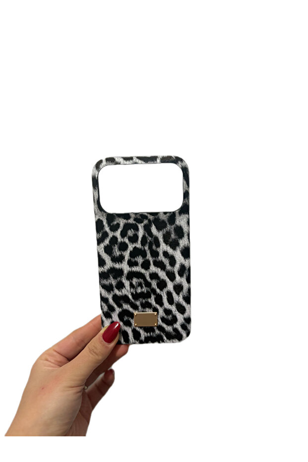 iPhone 17 Pro Max Compatible White Leopard Pattern Case - 1