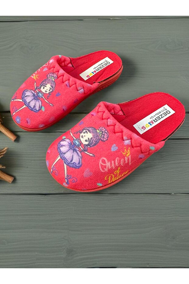 Winter Girls' Indoor Queen Slippers
