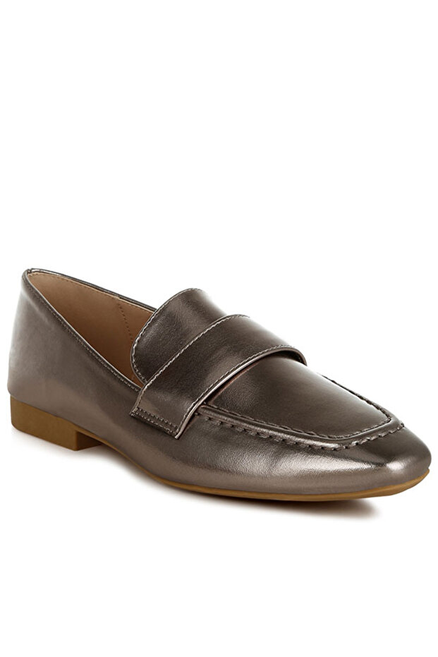Women Flat Heel Loafers in Pewter