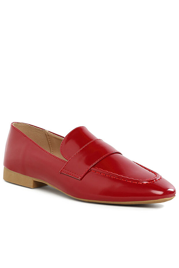 Women Flat Heel Loafers in Dark Red