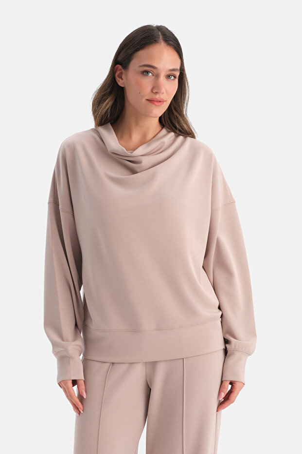 DÖKÜMLÜ YAKA SWEATSHIRT - 1