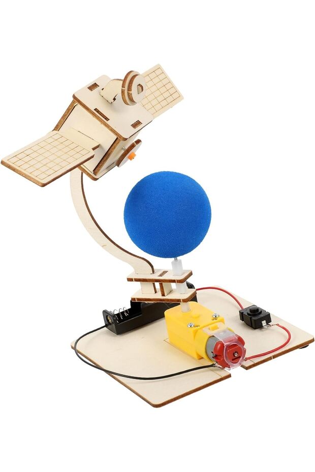 نموذج قمر صناعي يمكنك صنعه بنفسك - مشاريع تعليمية في مجالات العلوم والتكنولوجيا والهندسة والرياضيات - 1